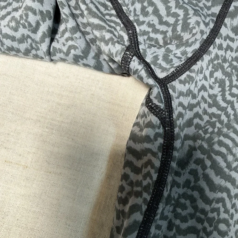 Varley Luna High Rise 7/8 Leggings Gray Nocturnal Feathers Print *No Size Tag S?